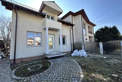 Casă individuală cu 4 camere în Energiei