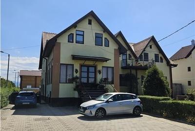 Vila spatioasa, hale si teren total 1700 mp, Calea Surii Mici, Sibiu