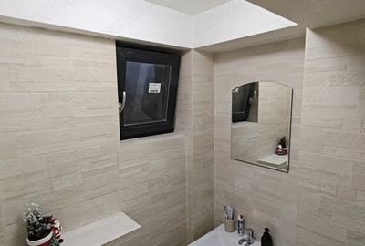 Apartament cu 3 camere decomandat în Central - 1