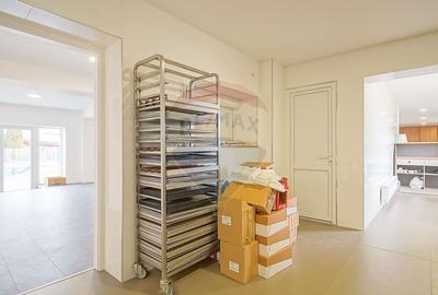 Casă cu 7 camere cu Teren 1400 Mp în Stupini - 33