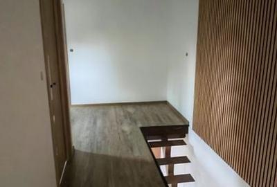 Corp de casa P+M,ASTRA - Carpatilor -LIDL- ,curte comuna,teren 400 mp. - 3