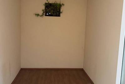 Casă cu 7 camere cu Teren 490 Mp în Central - 20