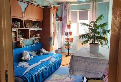 Apartament cu 3 camere semidecomandat în Central - 10