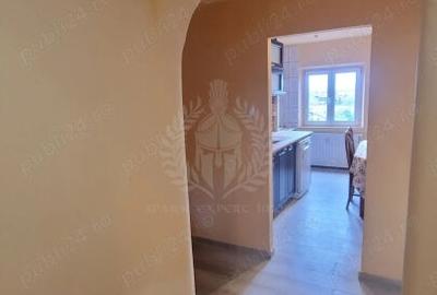 // 3 CAMERE// ULTRACENTRAL// - 8