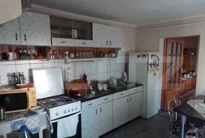 Casa de vanzare, 3 camere, 92 mp, zona Baritiu - 2