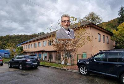 Resita CHIRIE Central, 785 mp. Parter, Etaj 1 - 1