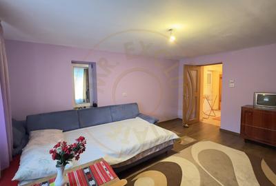Casa 2 camere, Teren 1525 mp Loc. Tiream , Str. Coloniei Nr.44-Jud. Satu Mare - 6