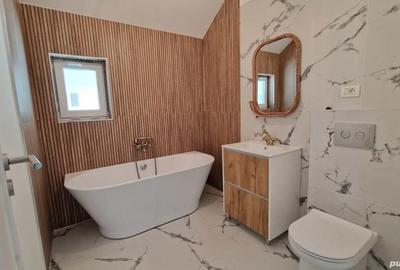 Casă cu 4 camere cu Teren 274 Mp în Remetea Mare - 1