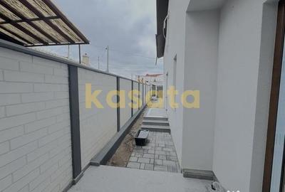 Casă cu 3 camere cu Teren 126 Mp în Chitila - 2