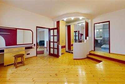 Edificiu interbelic:Rezidenta Lux,Sediu firma,Clinica,Investitie,Centru Civic,Br - 2