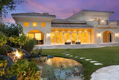 Casă individuală cu 6 camere cu Canalizare în Tunari - 1