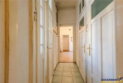 Nivel in vila, curte deosebita, priveliste, Central, Brasov - 14