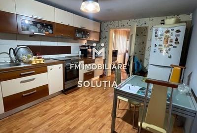 Vânzare casă cu piscină și teren 1.070 mp - 3