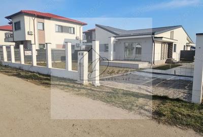 Casă cu 3 camere în Tunari - 3