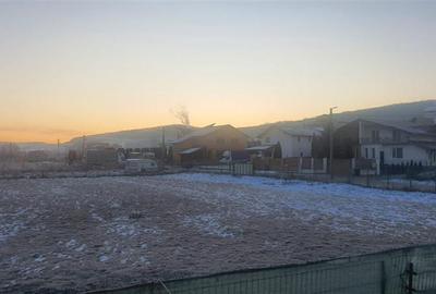 Teren intravilan de 4300 mp, în Ivănești - 4