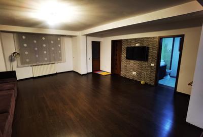 Casă individuală cu 10 camere cu Teren 360 Mp în Central - 8