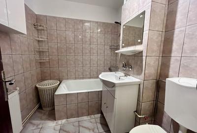 Apartament cu 4 camere in Tractorul - 9