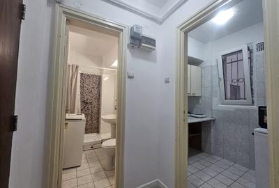 Victoriei  Universitate blocul Romarta garsoniera et 2/8 - 7