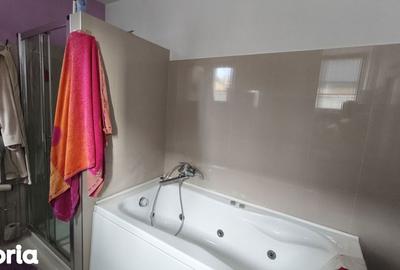 Casă cu 2 camere cu Teren 90 Mp în Progresul - 7