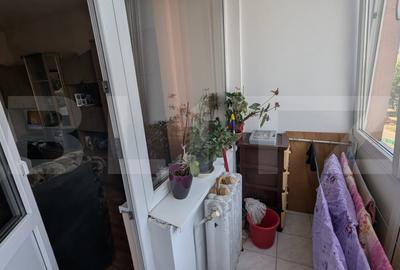 Apartament, 2 camere, decomandat, et. intermediar. - 6