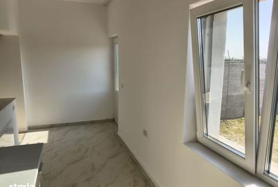 Casă cu 3 camere cu Teren 250 Mp în Remetea Mare - 14