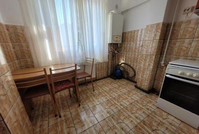 Apartament 2 camere, Aleea Plopilor, zona 9 Mai - 3