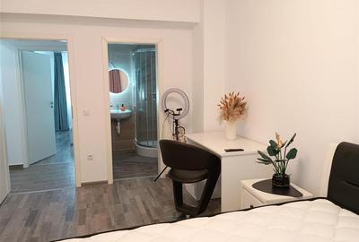 Apartament cu 3 camere decomandat, mobilat în Tractorul - 7