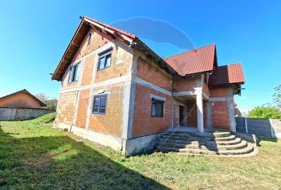 Casă individuală cu 4 camere cu Teren 517 Mp în Vladimirescu - 2