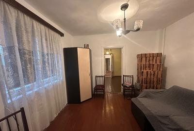 Casă cu 3 camere cu Teren 105 Mp în Central