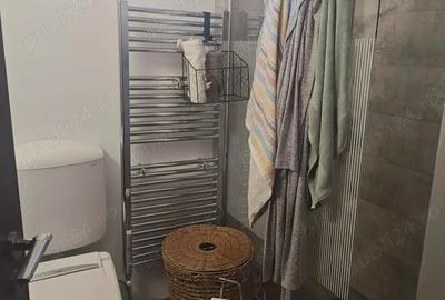 Casă cu 6 camere cu Teren 1500 Mp în Racovița - 8