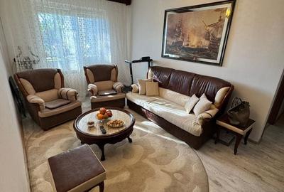 Apartament cu 3 camere semidecomandat în Inel II