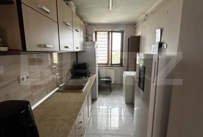 Apartament de vanzare, cu 3 camere, 70 mp, zona 14 Mai - 5