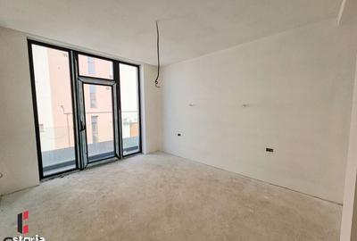 Casă cu 5 camere cu Teren 400 Mp în Central - 2