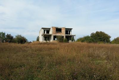 Teren Construcții intravilan de 3300 mp, în Butimanu - 1