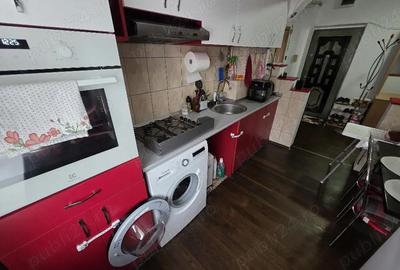 Apartament cu 2 camere decomandat în Dâmbovița - 9