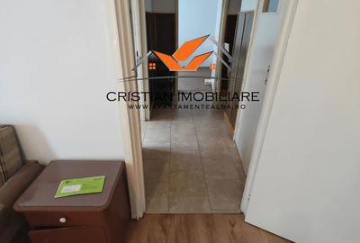 Apartament cu 3 camere semidecomandat în Cetate - 1