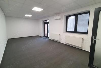 Spațiu comercial, de 60 mp, în Decebal - 7