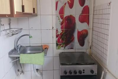 Apartament cu 2 camere nedecomandat în Baicului