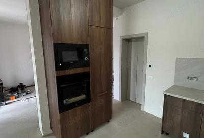 Casă cu 5 camere cu Garaj în Dumbrăvița - 11