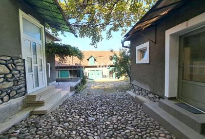 Casă individuală cu 4 camere în Rășinari