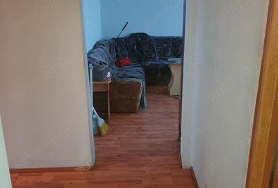 Apartament de vanzare 4 camere - 1
