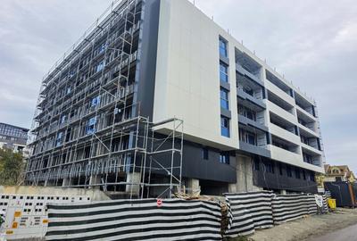 Apartament cu 3 camere semidecomandat în Tomis Nord