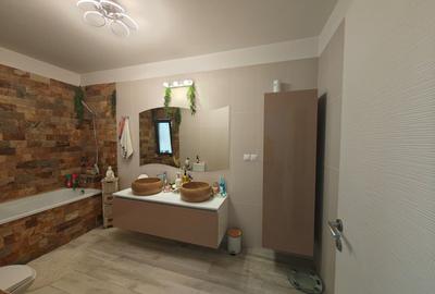 Duplex cu 4 camere cu Garaj în Florești - 11