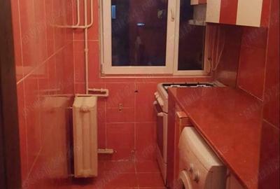 Apartament cu 2 camere nedecomandat în Km 4