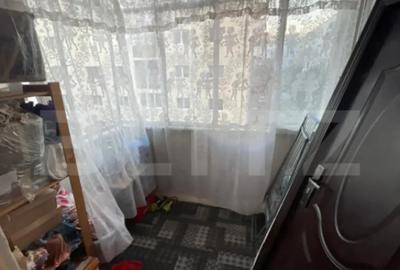 Apartament cu 4 camere decomandat, mobilat în Tractorul - 1