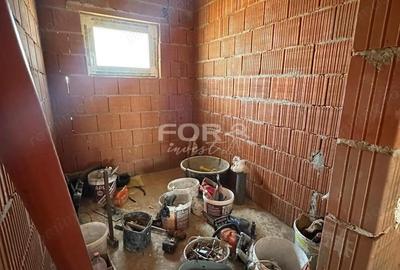 Casă cu 4 camere cu Teren 500 Mp în Sântandrei - 1