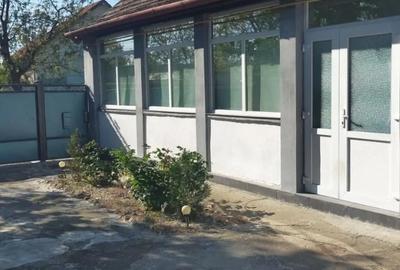 Casă cu 4 camere cu Teren 480 Mp în Central