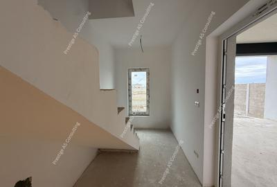 Duplex cu 4 camere cu Canalizare în Giarmata - 6