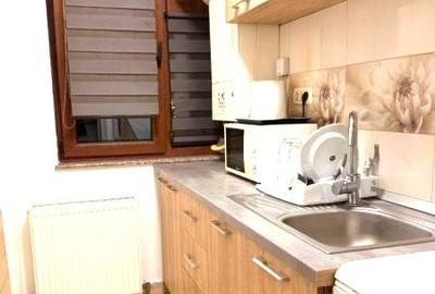 Apartament cu 3 camere semidecomandat în Tomis Nord - 2