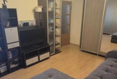 Apartament 2 camere,zona E - 3